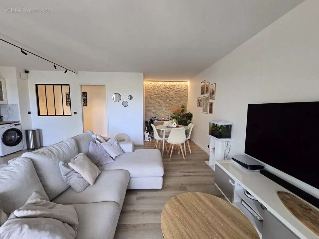 Appartement à MOUGINS