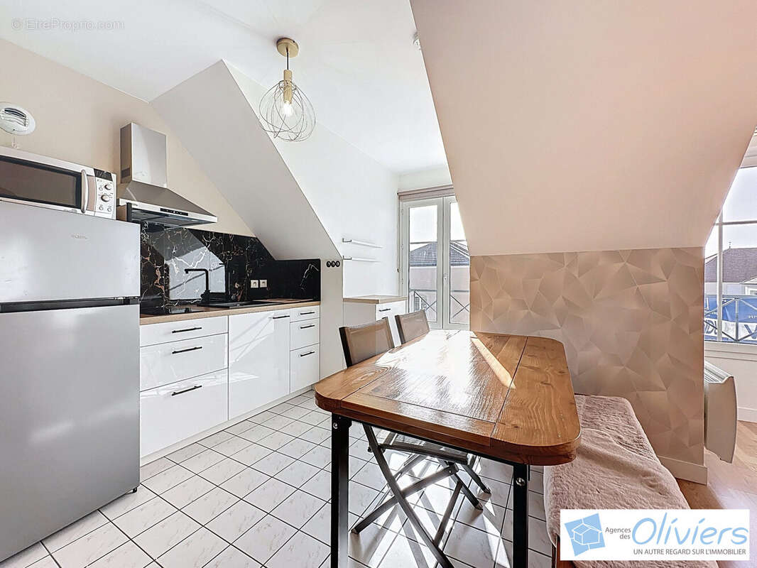Appartement à VOISINS-LE-BRETONNEUX