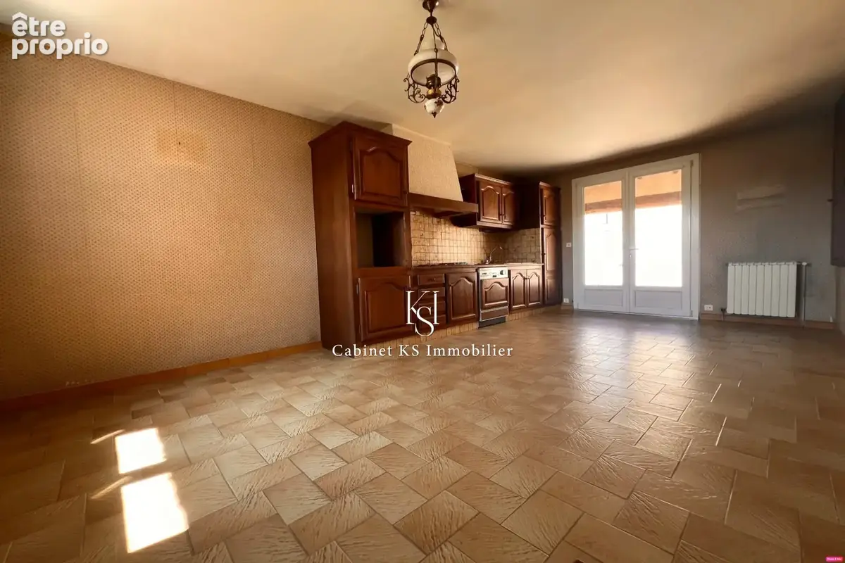 Maison 5 pièces 110 m² à vendre à Brue-Auriac (83119) - photo 4
