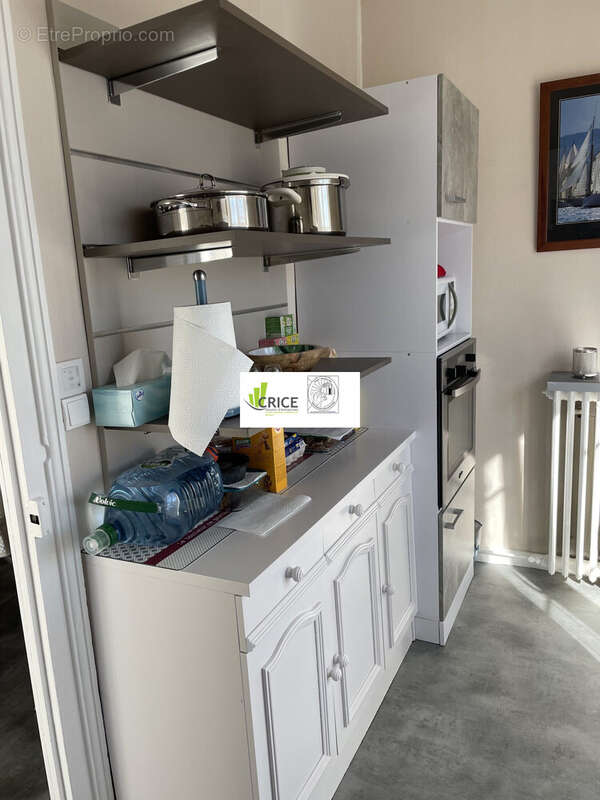 Commerce à MONTMORILLON