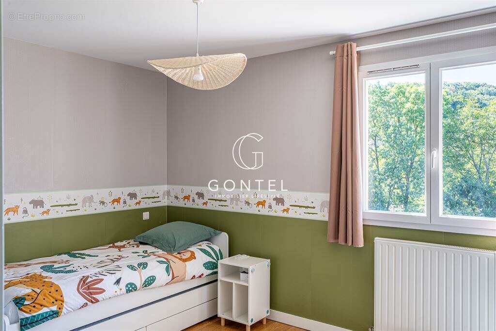 Maison à SAINT-CYR-AU-MONT-D'OR