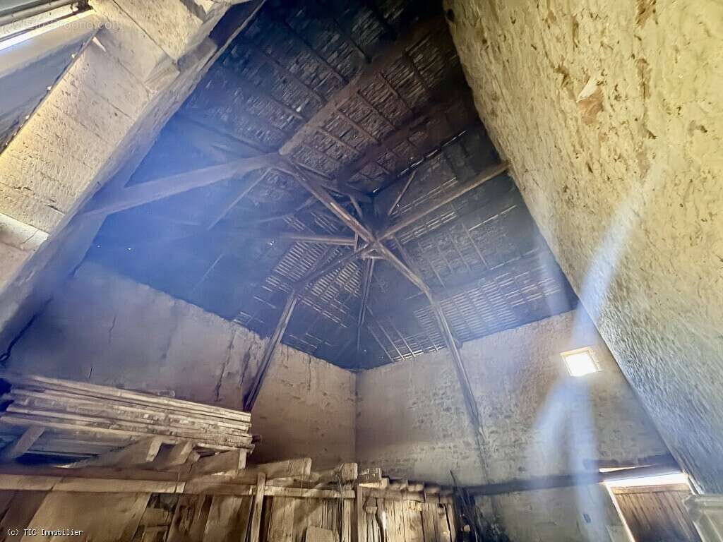 Maison à VERTEUIL-SUR-CHARENTE