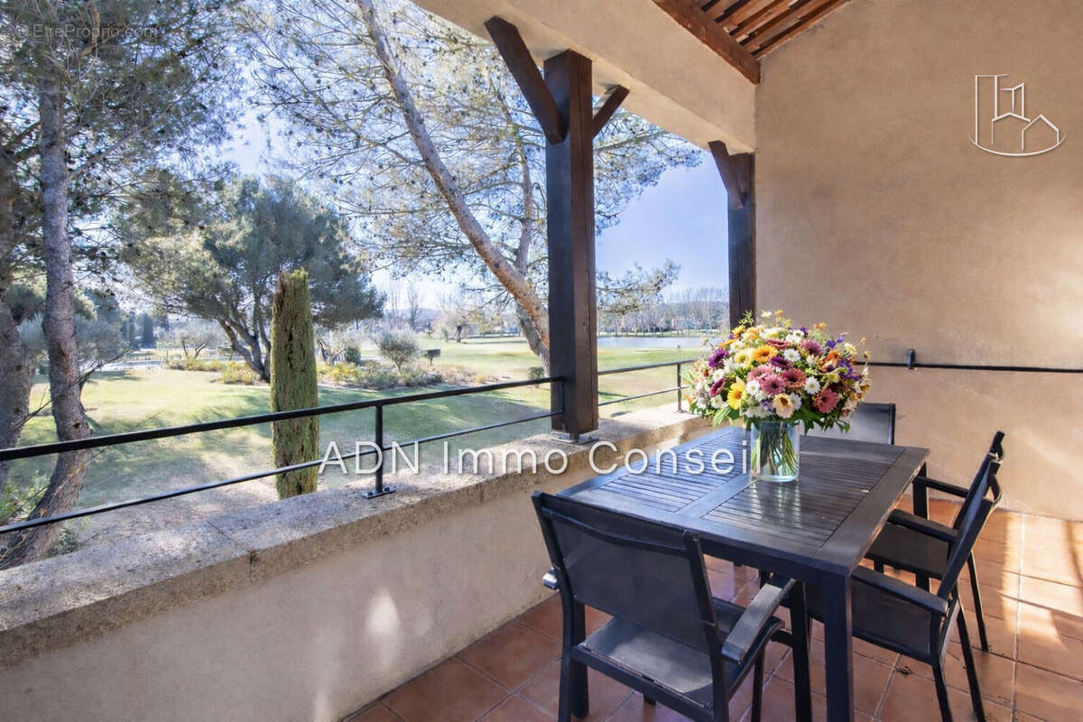 Appartement à MALLEMORT