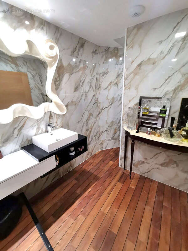 Appartement à BOURG-DE-PEAGE