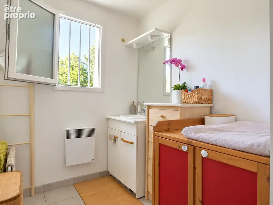 Maison familiale lumineuse 4 chambres de 96m2 — Centre-bourg de Jaunay-Marigny - photo 9