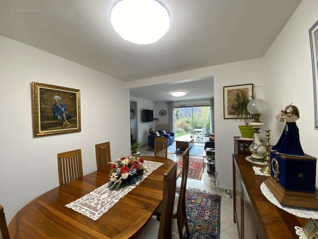 Maison à BENNECOURT