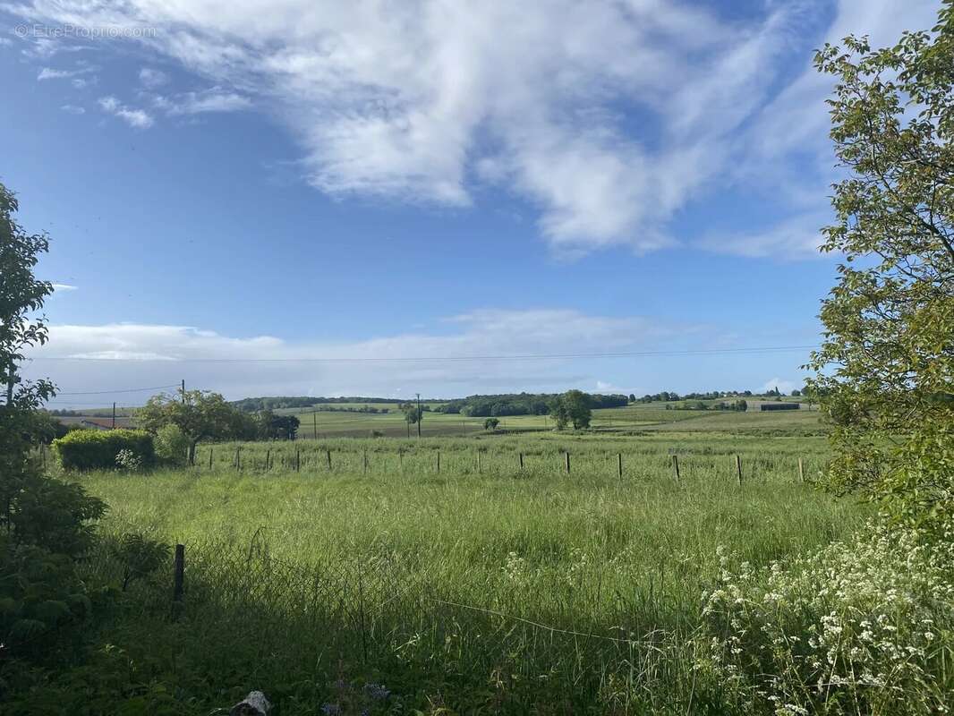 Maison à SAINTE-RAMEE