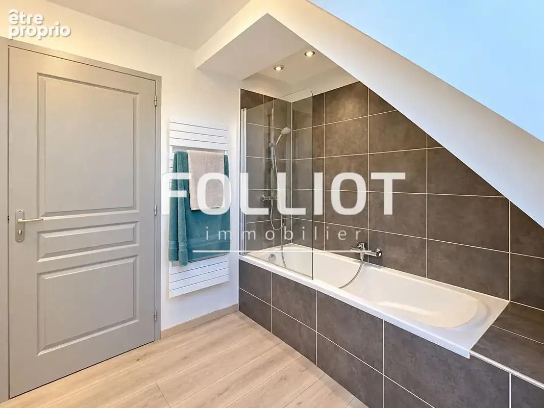 Maison familiale spacieuse à vendre à Chanteloup - Réf 148832 - photo 10