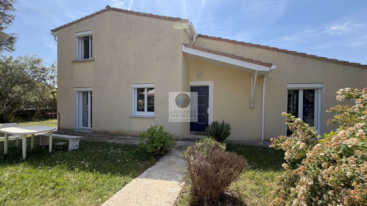 Maison à GUILHERAND-GRANGES