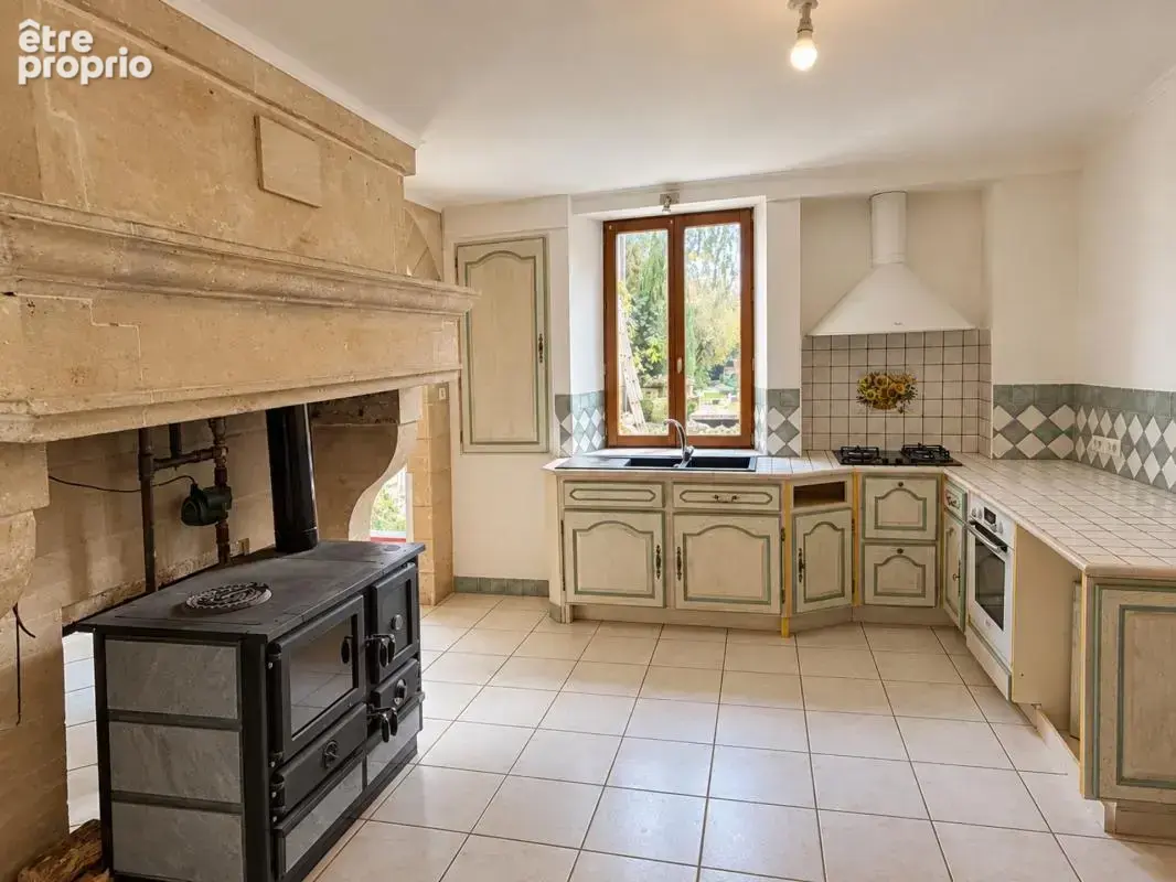Belle maison de caractère avec jardin, grange et potentiel second logement - photo 2