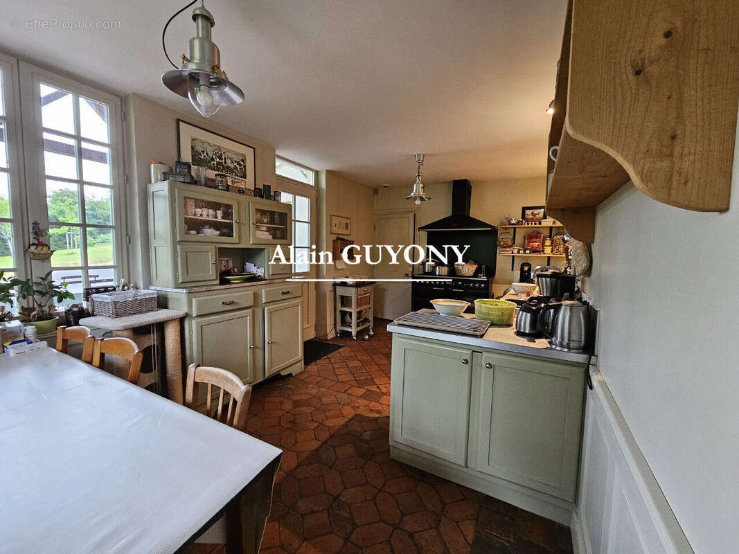 Maison à PONT-L'EVEQUE