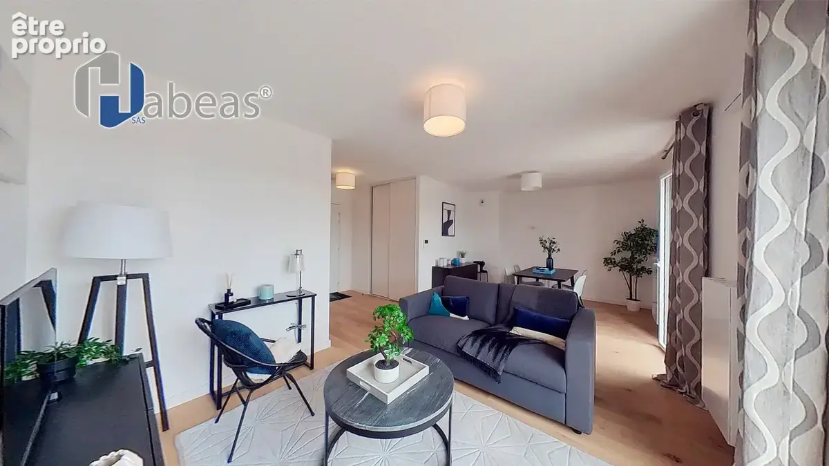 Élégant T4 Duplex avec 2 Loggias à Villeurbanne - photo 4
