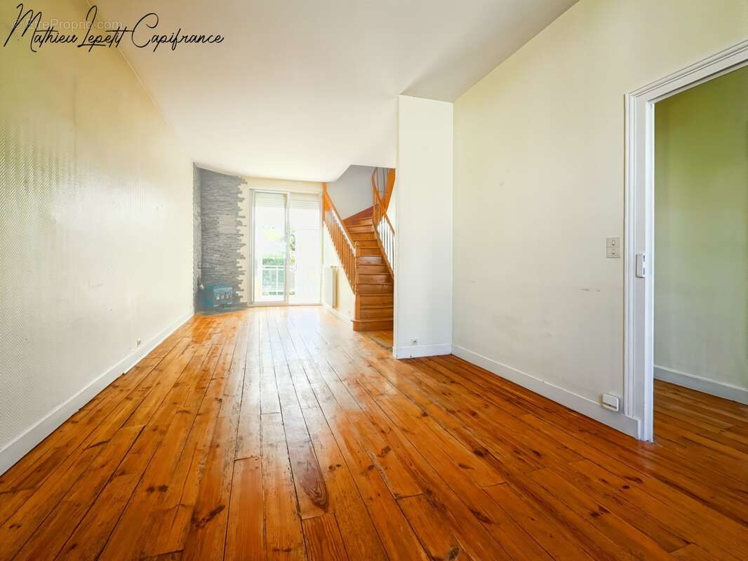  À VENDRE – Maison familiale de 159 m² avec 5 chambres et dépendance – PÉRIGUEUX (Quartier Hôpital) - photo 20