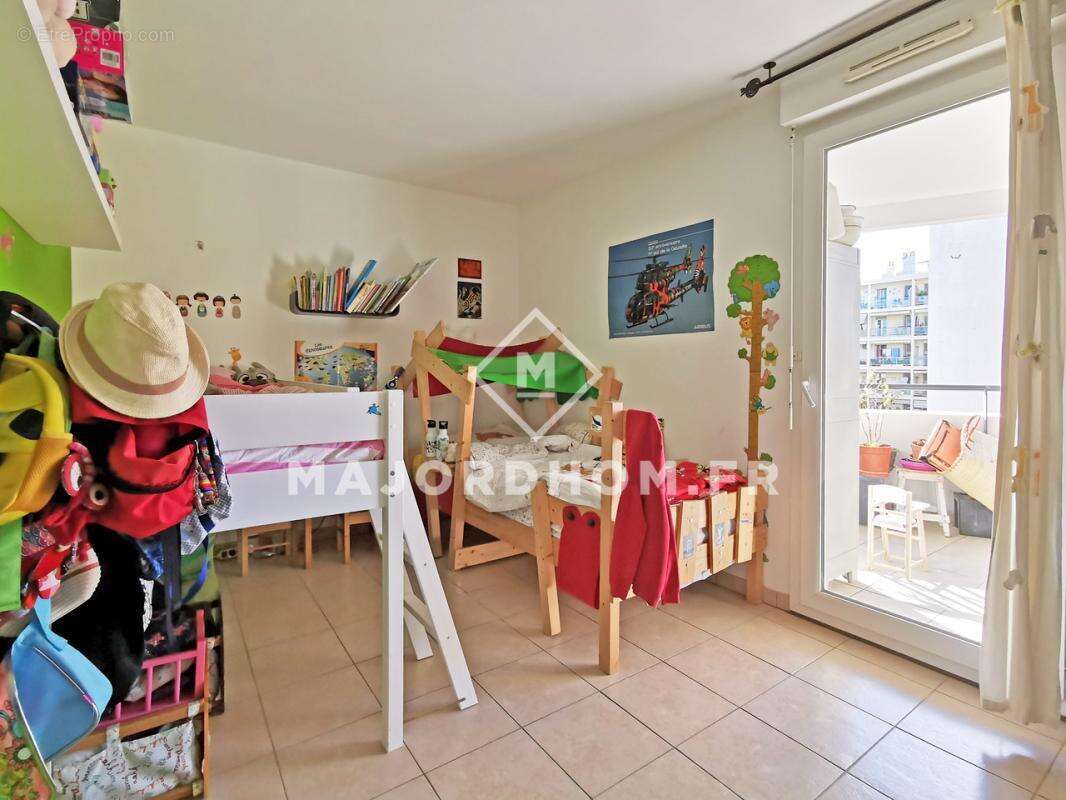 Appartement à MARSEILLE-7E