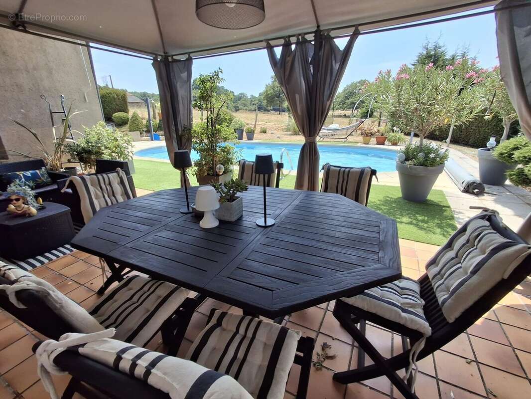 Maison 110 m² à Chasseneuil-Sur-Bonnieure  - photo 4