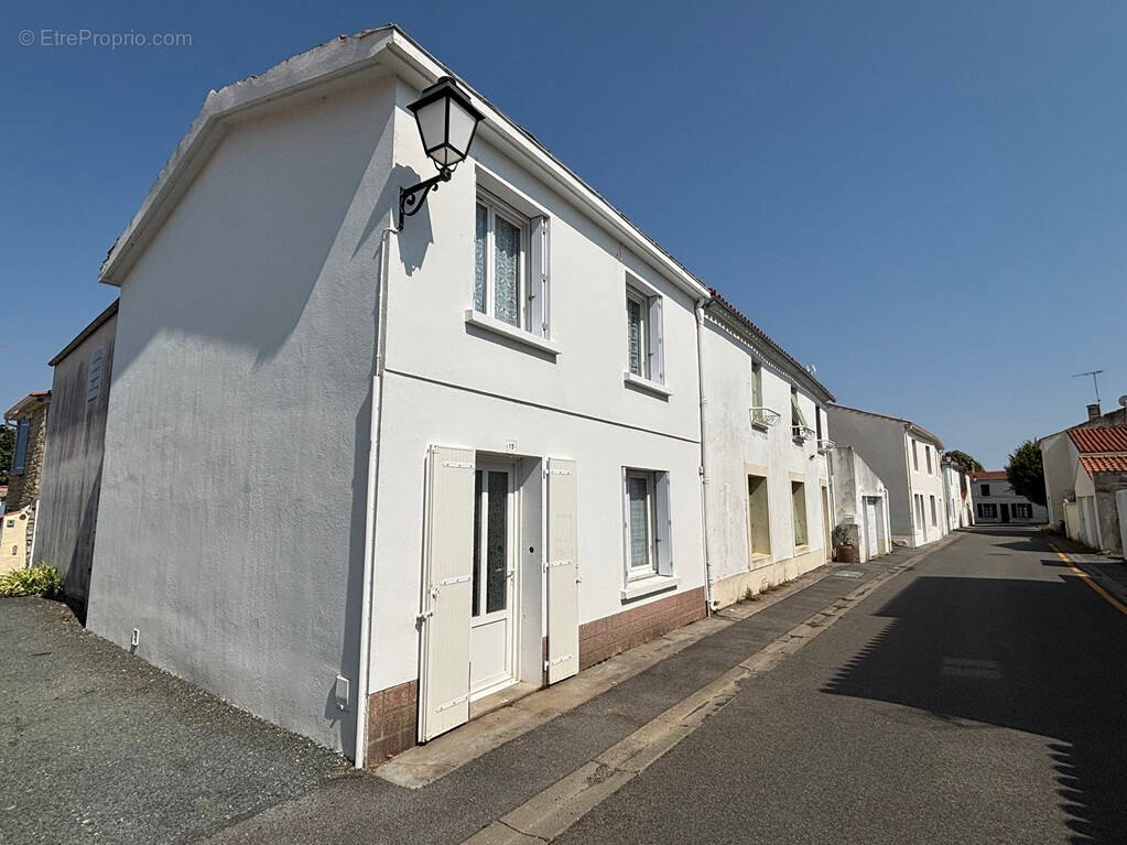 Maison à SAINT-MICHEL-EN-L'HERM