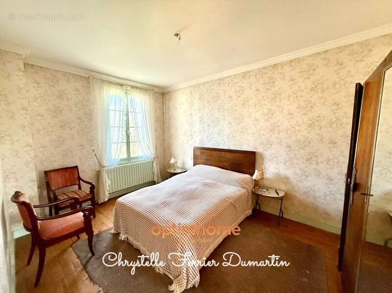 Maison à SAINT-QUENTIN-DE-BARON