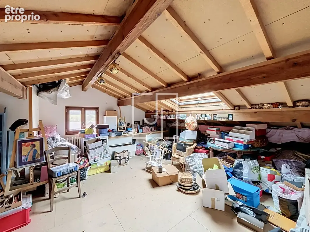 Maison composée de 3 appartements avec terrain et combles aménageables   Barcelonnette (04400) - photo 24