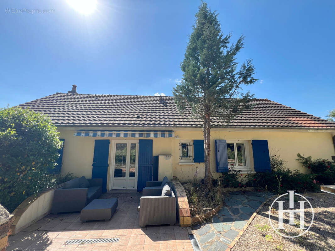 Maison à SAINT-AMAND-MONTROND
