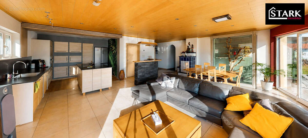 Maison 130 m² à Courtavon  - photo 3