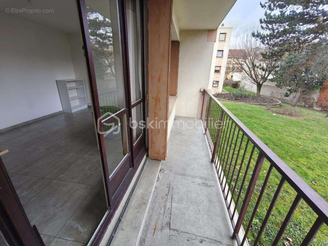 Appartement 3 pièces de 65m² avec balcon, parking et cave - photo 6