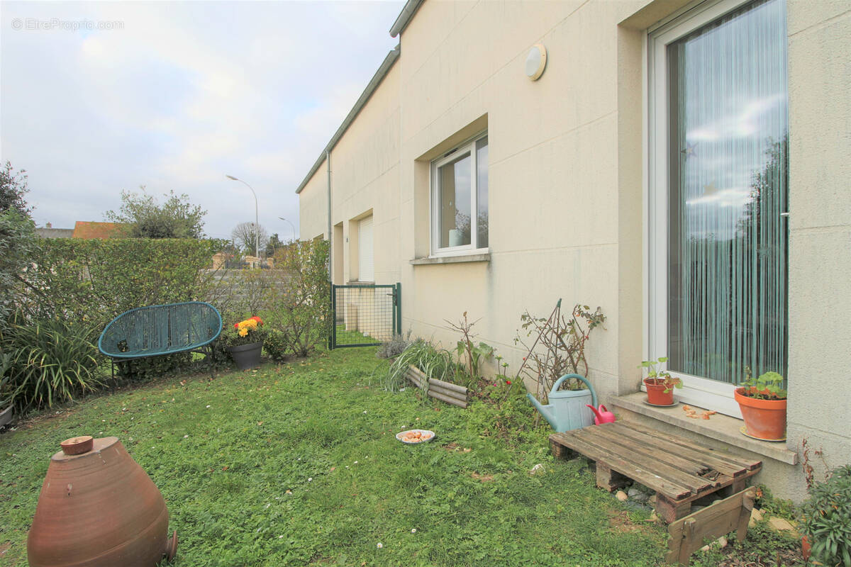 Maison à PORT-EN-BESSIN-HUPPAIN