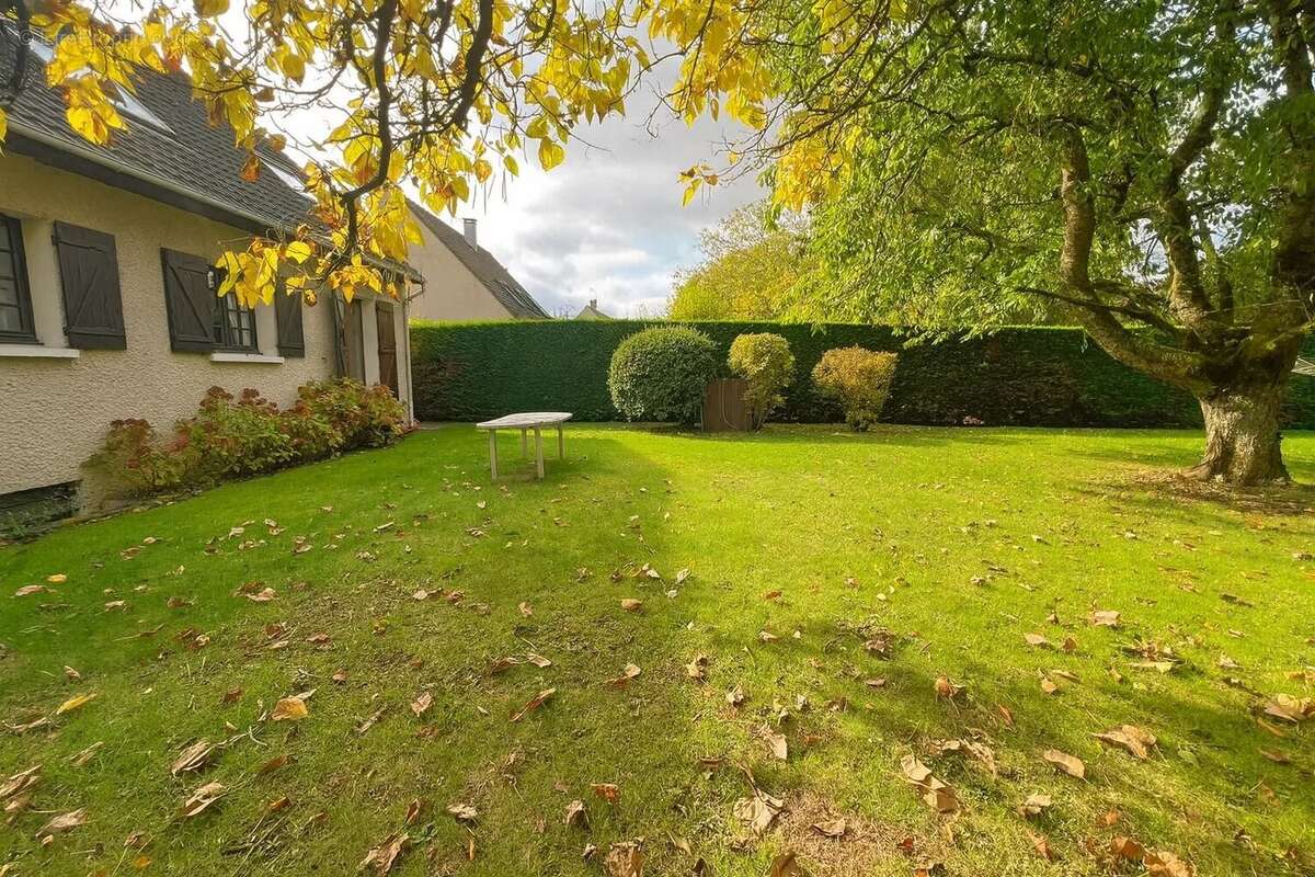 Maison à MARLES-EN-BRIE