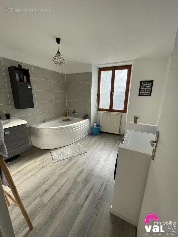 Maison 64 m² à Maisse  - photo 4