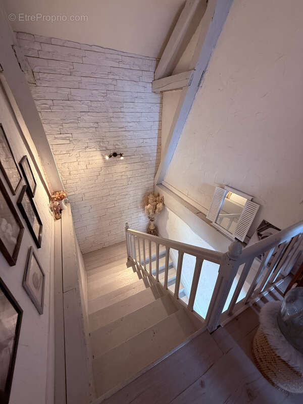 Maison à SAINT-PRIEST-BRAMEFANT