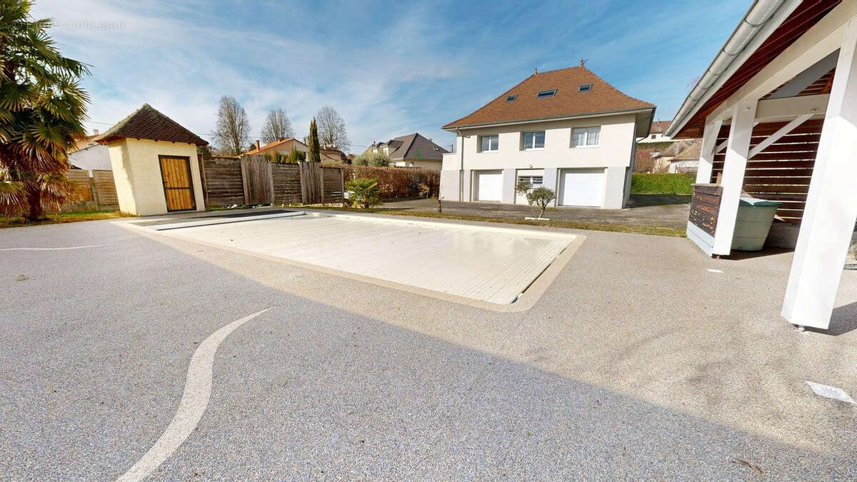 Maison à LES AVENIERES