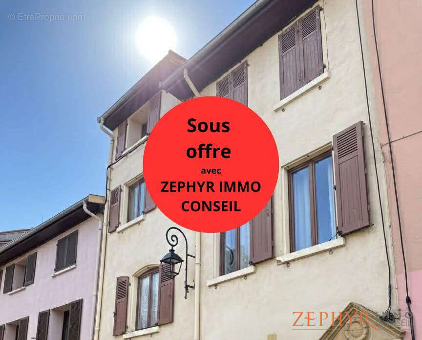Appartement à L'ARBRESLE