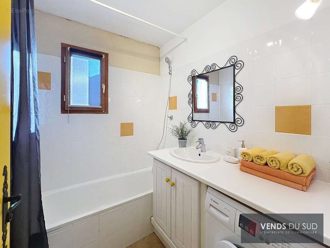 Maison à COLOMBIERES-SUR-ORB