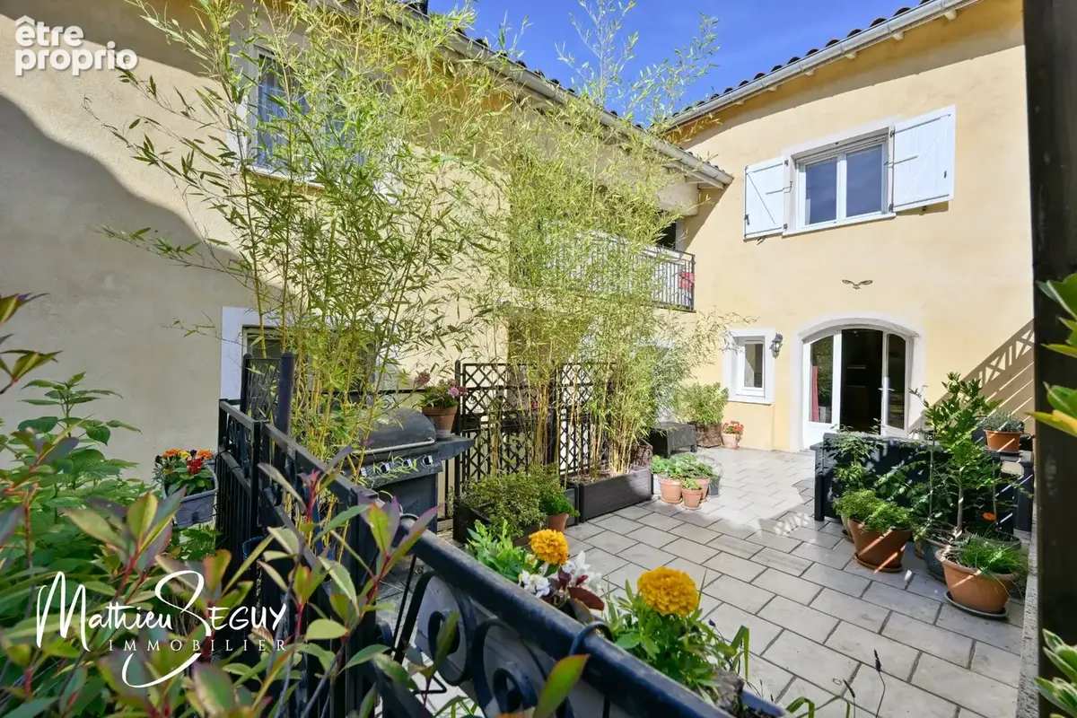 Maison P3 avec terrasse, remise, et 2 stationnements - photo 2