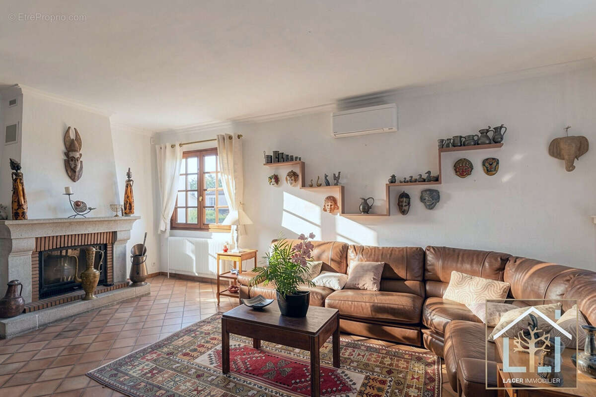 Maison à MONTLUEL
