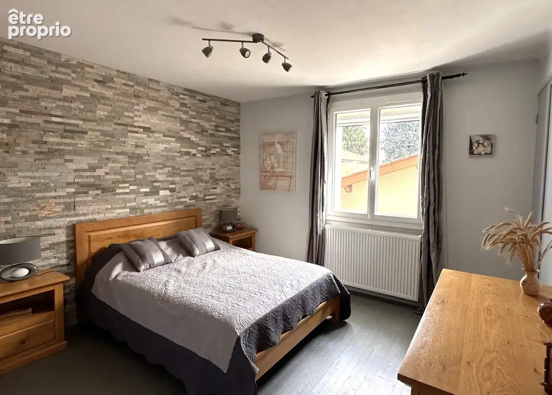 Belle maison familiale de 6 pieces de 148 m2 + annexes sur un terrain de 921 m2 - photo 9