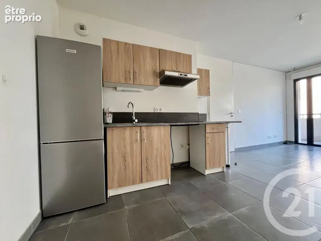 Appartement 2 pièces 40 m² à vendre à Nice (06100) - photo 3