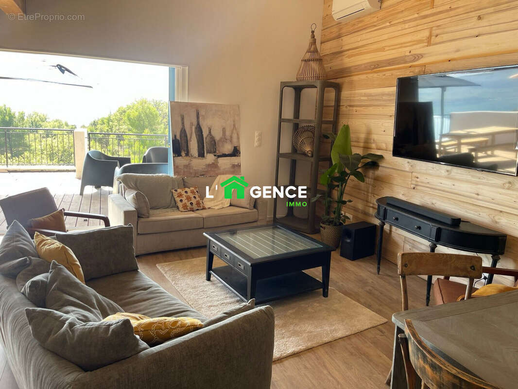 Maison à SAINTE-CROIX-DU-VERDON