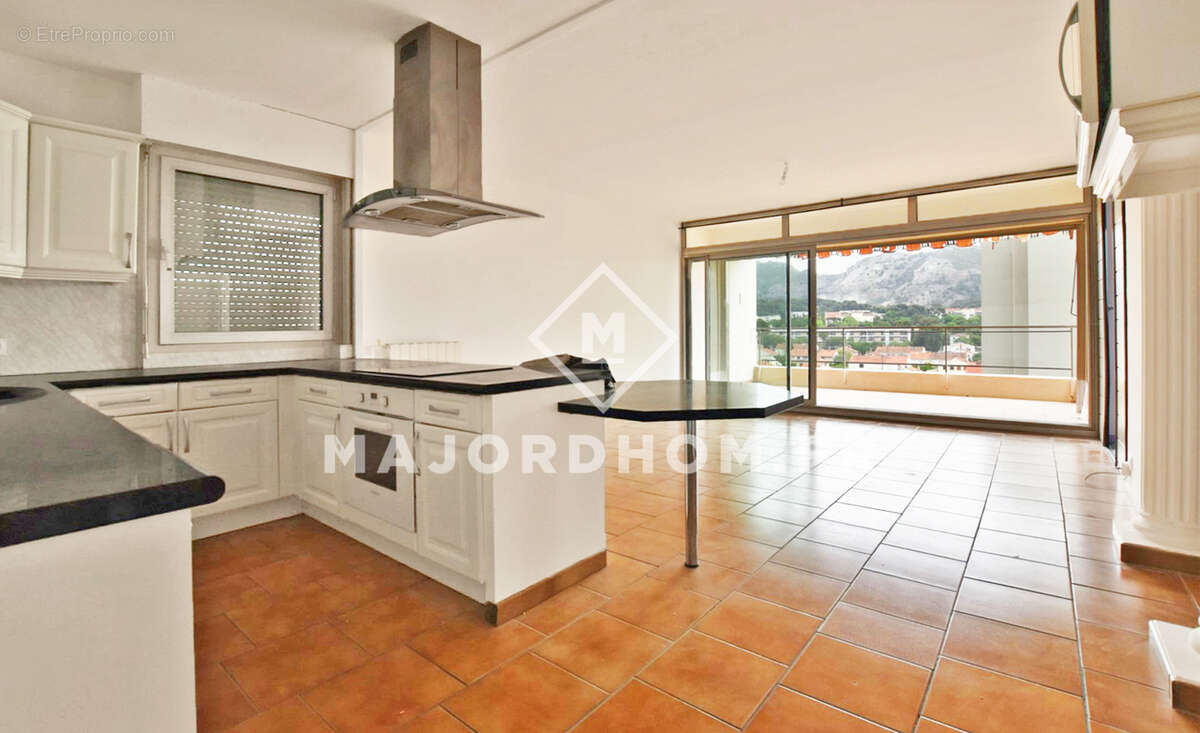 Appartement à MARSEILLE-10E