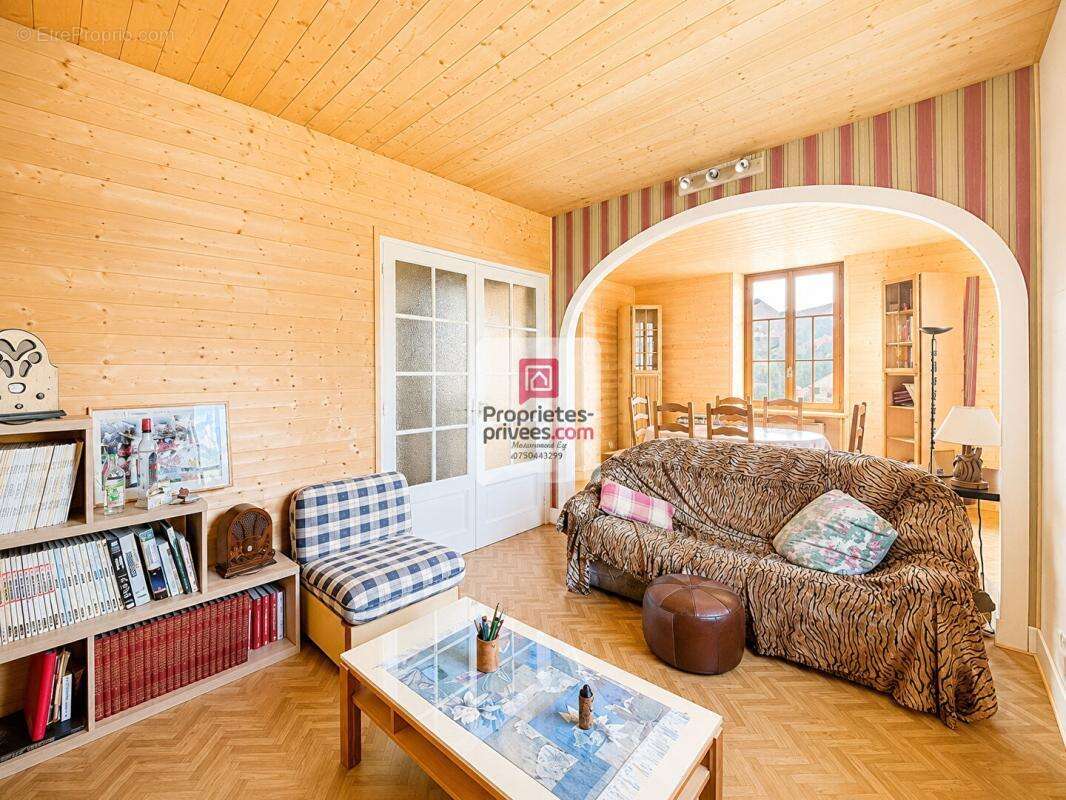 Appartement à UGINE