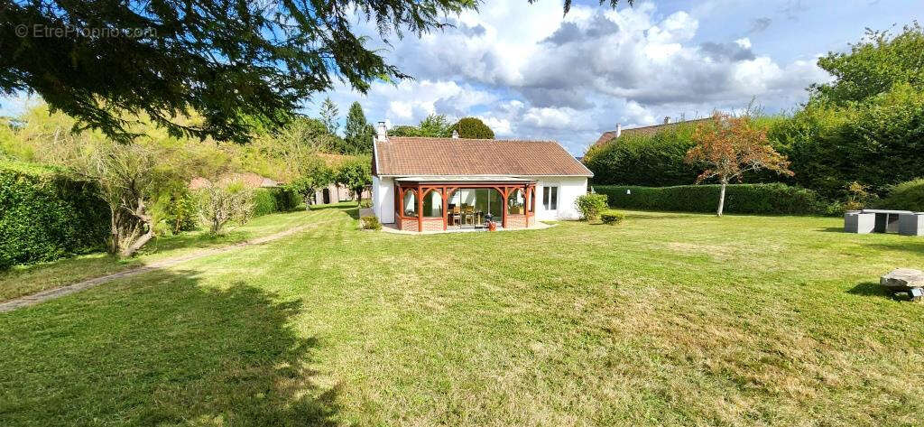 Maison à ARQUES-LA-BATAILLE