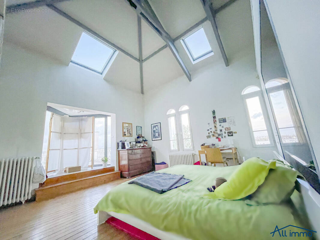 Maison à LE PERREUX-SUR-MARNE