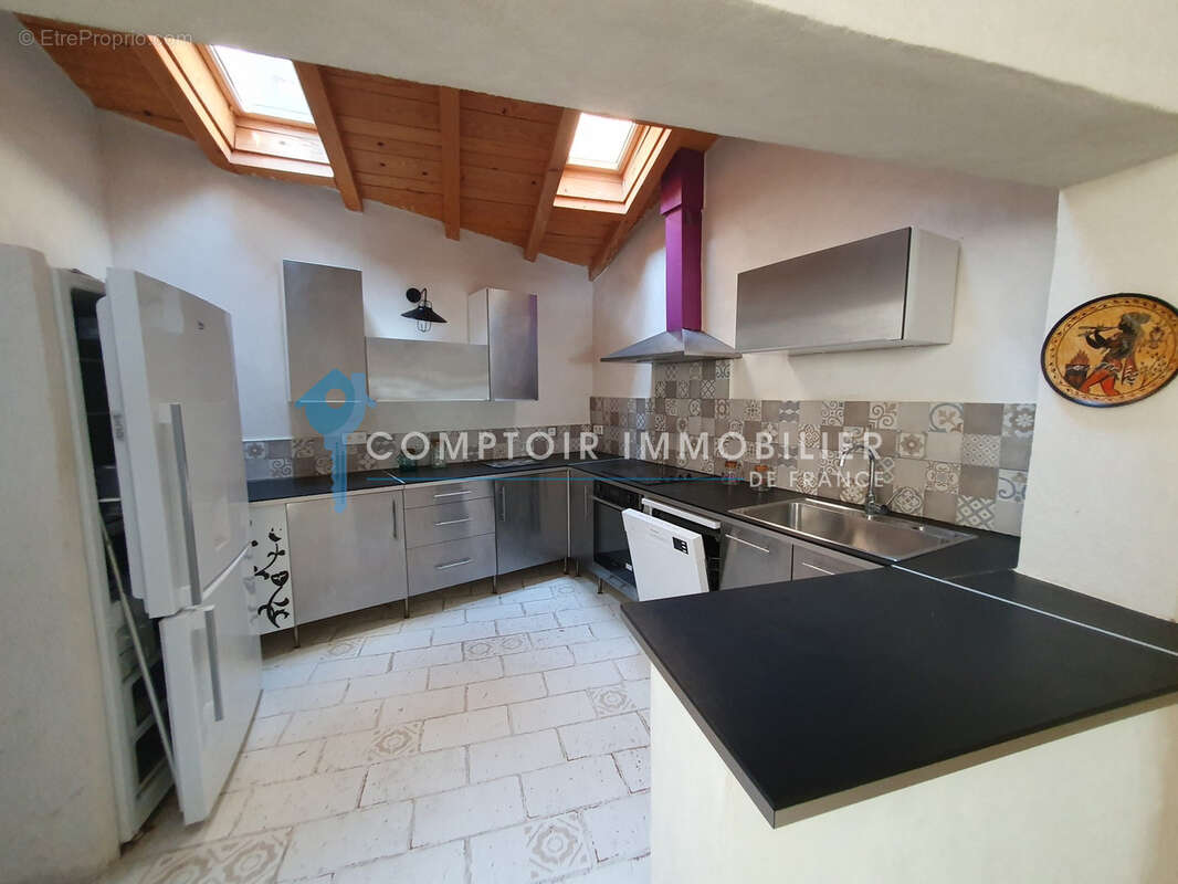 A Vendre GARD(30) - Maison de ville P6 avec terrasse et cave - photo 4