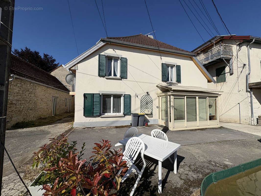 Maison à VILLERS-SOUS-CHALAMONT