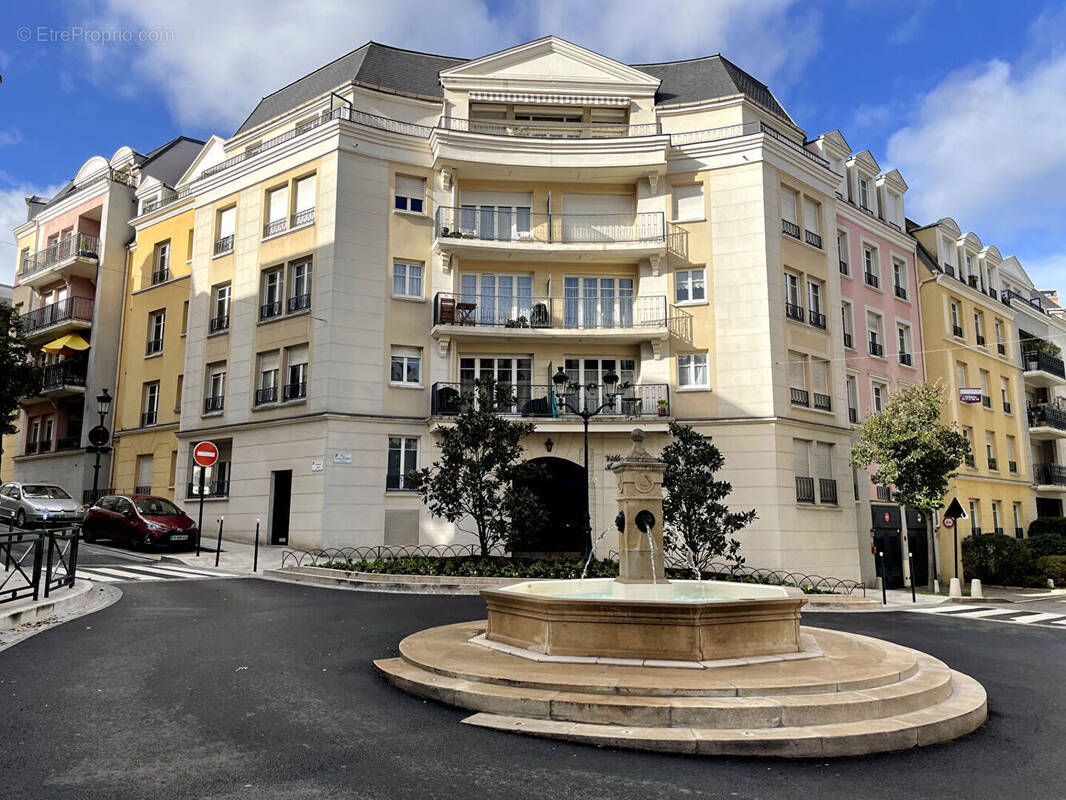 Appartement à LE PLESSIS-ROBINSON