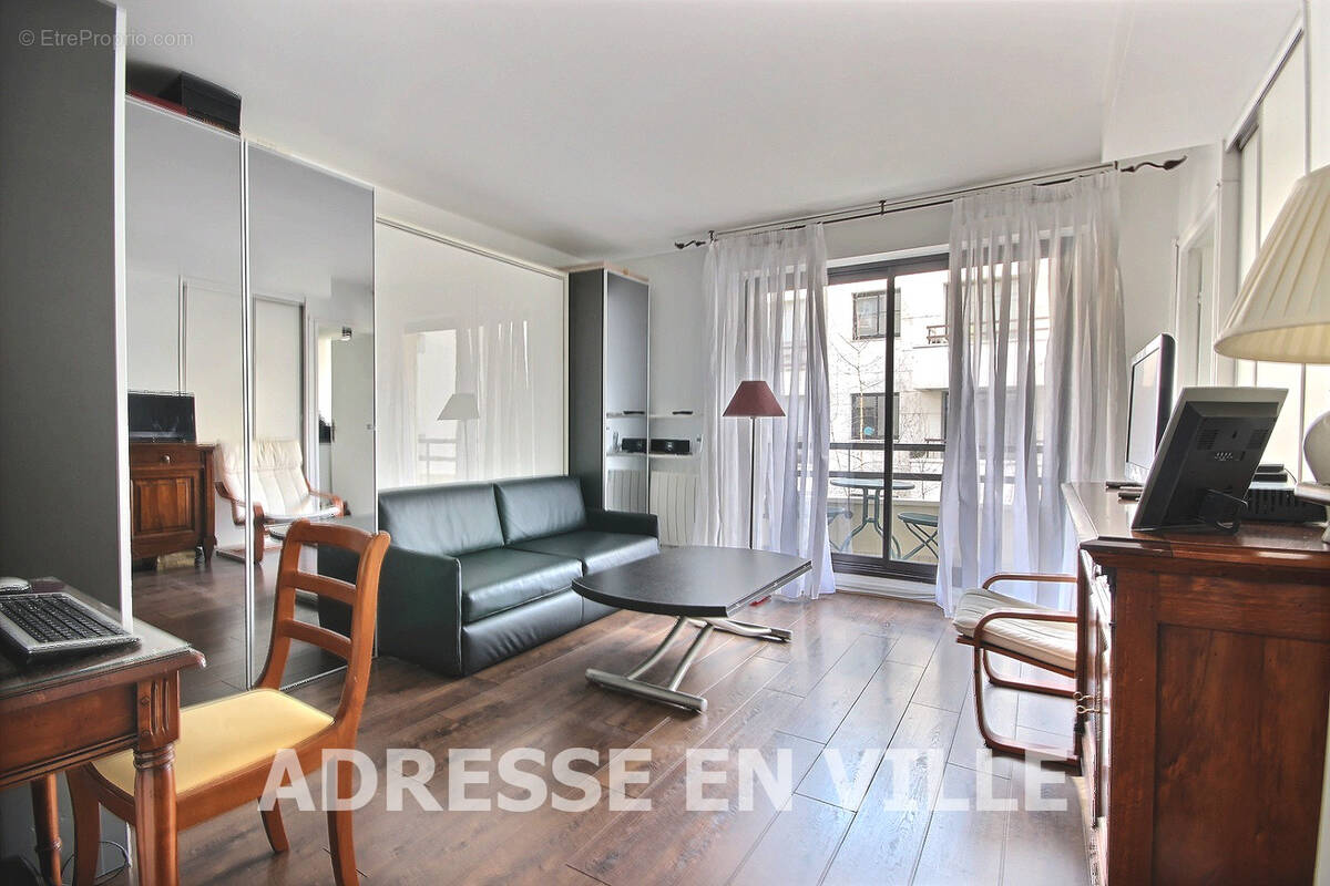 Appartement à LEVALLOIS-PERRET