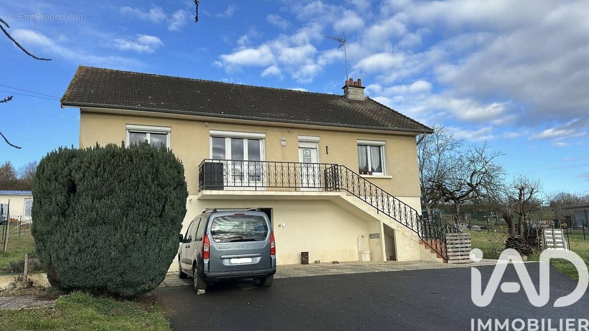 Photo 1 - Maison à OYRE