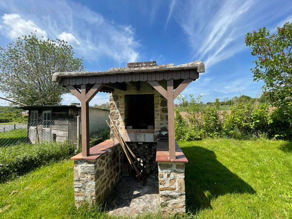 Maison à SAINT-SAMSON-LA-POTERIE