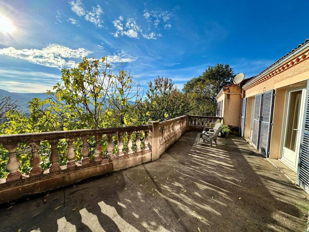 Photo 1 - Maison à PONT-DE-LARN