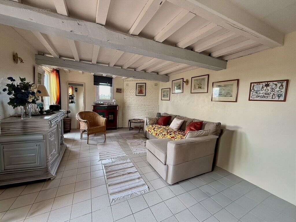 Maison à SAINT-ELOI-DE-FOURQUES