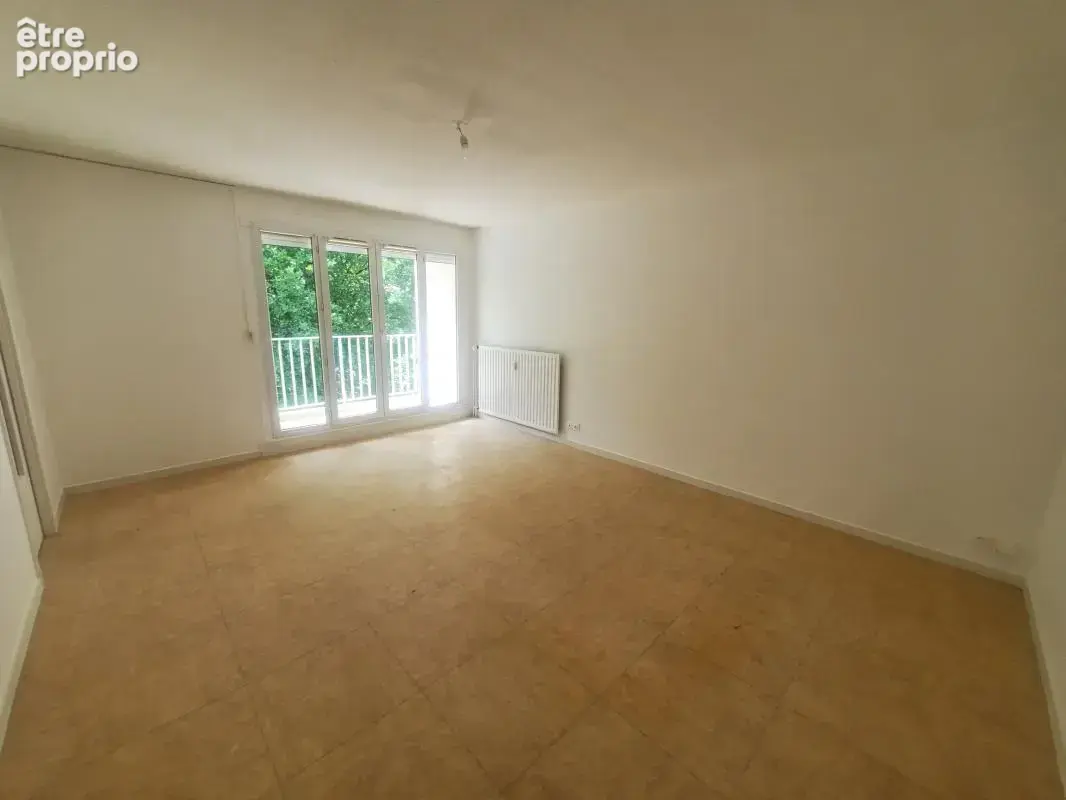 Beau t3 au 3eme etage avec balcon et cave - photo 2